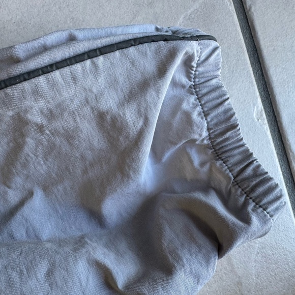 ALO yoga Torrent Track Sweatpant Titanium Women’s Sz Medium - Picture 6 of 12